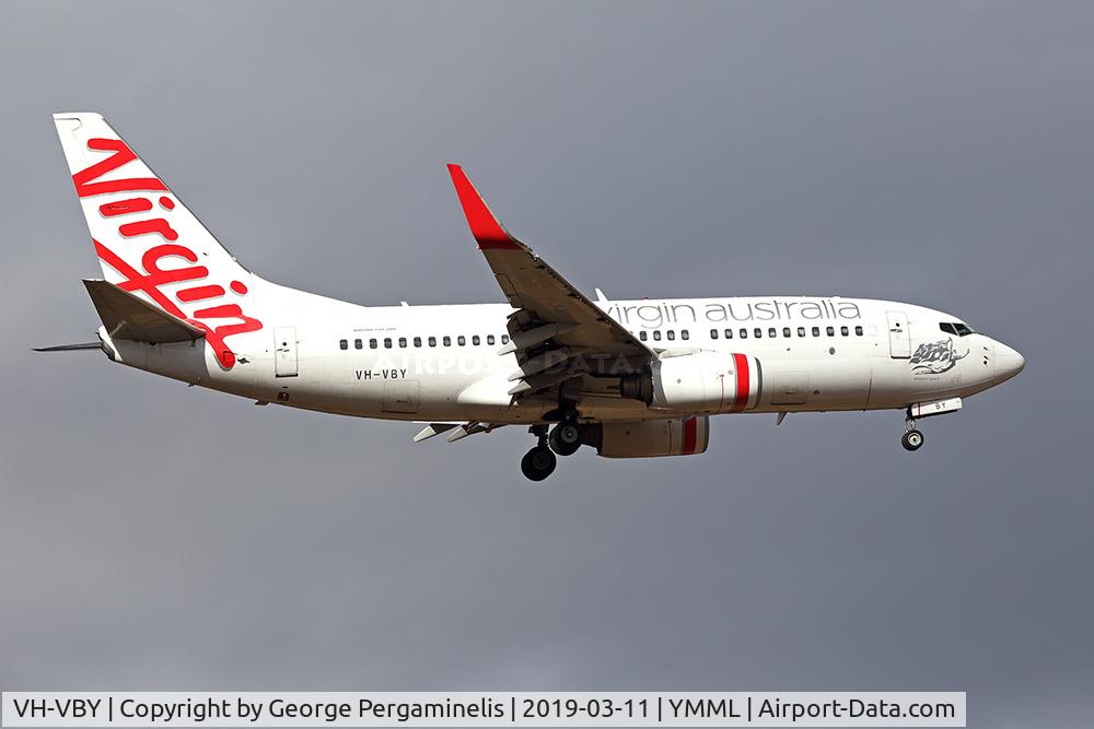 VH-VBY, 2005 Boeing 737-7FE C/N 34323, On final for runway 16.