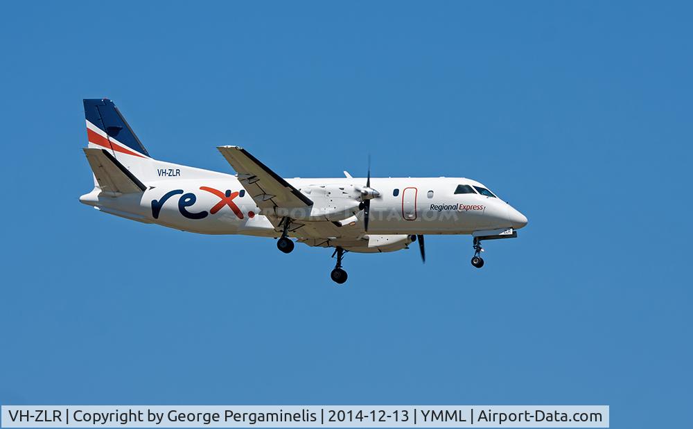 VH-ZLR, 1991 Saab 340B C/N 340B-229, On final for runway 34.