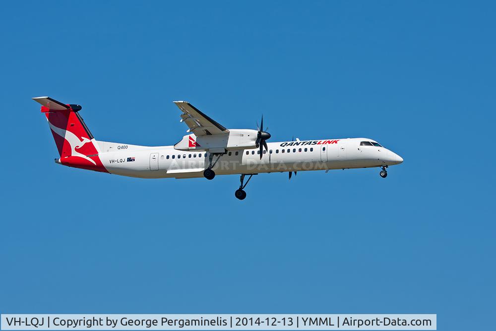 VH-LQJ, 2012 Bombardier DHC-8-402 Dash 8 C/N 4414, On final for runway 34.