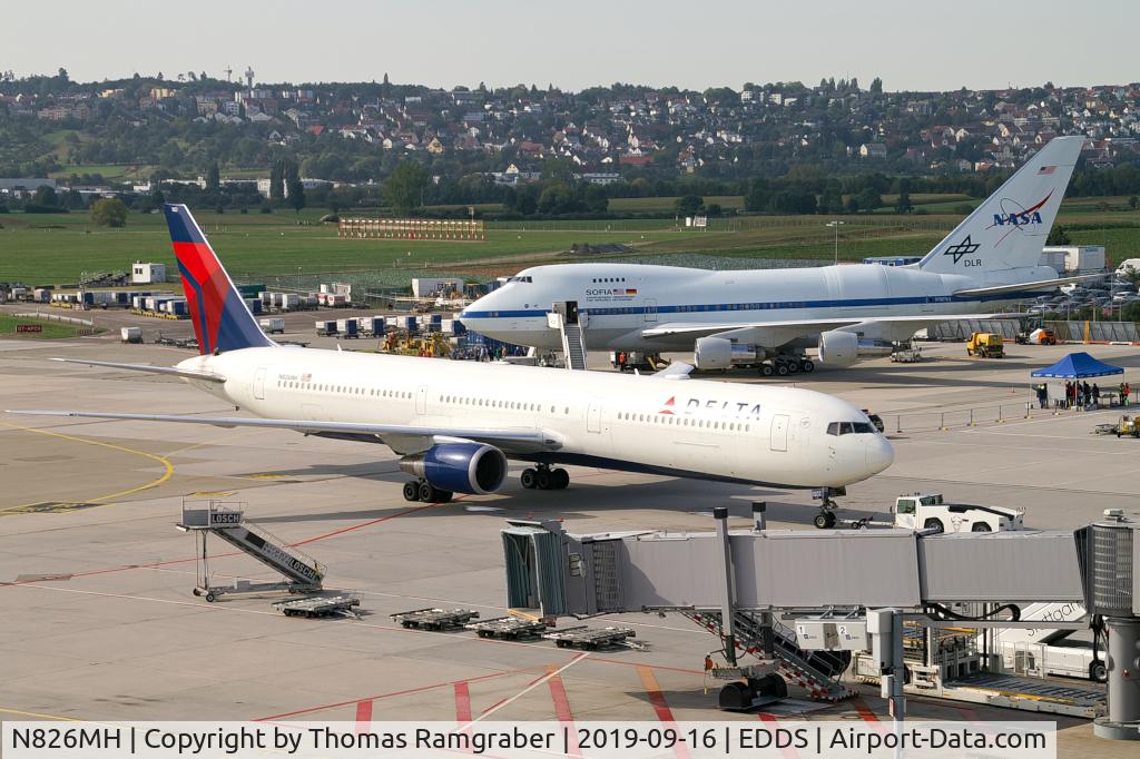 N826MH, 1999 Boeing 767-432/ER C/N 29713, Delta Air Lines Boeing 767-400