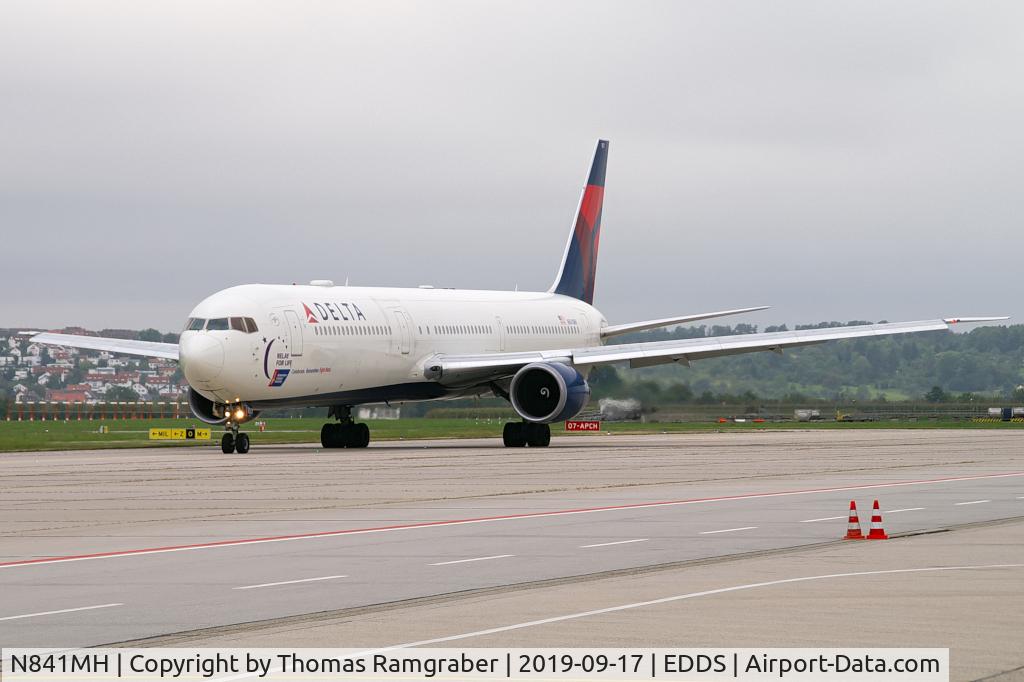 N841MH, 2001 Boeing 767-432/ER C/N 29714, Delta Air Lines Boeing 767-400