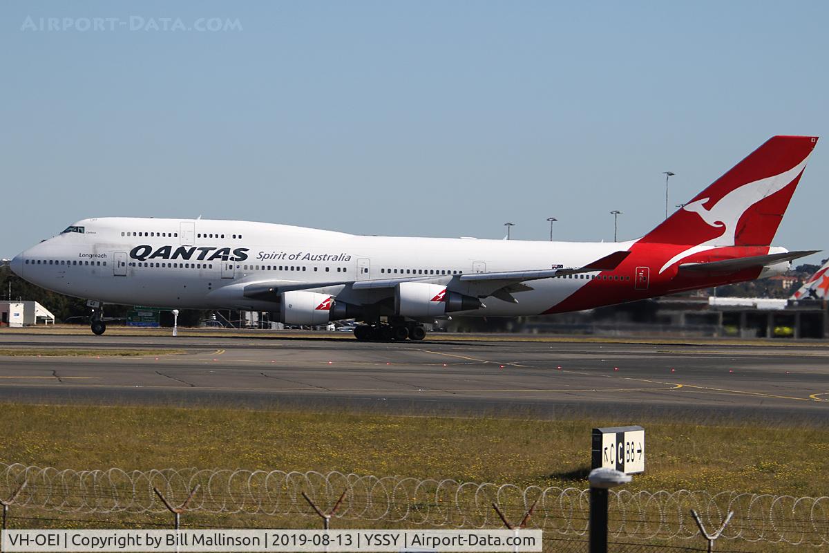 VH-OEI, 2003 Boeing 747-438/ER C/N 32913, TAXIING