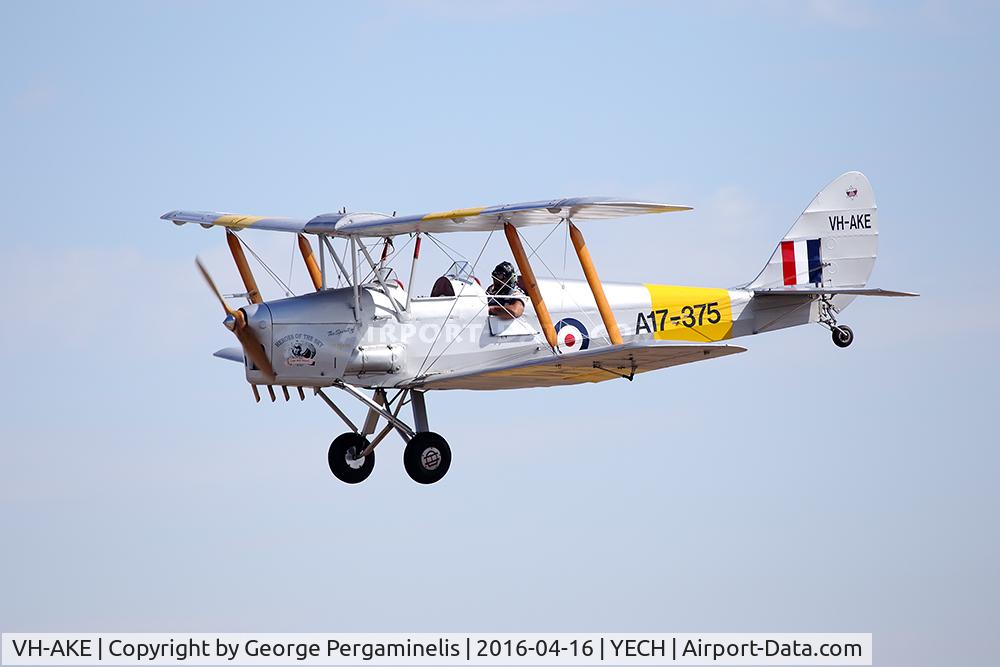VH-AKE, 1941 De Havilland Australia DH-82A Tiger Moth C/N DHA416, Antique Aeroplane Assn of Australia National Fly-in.