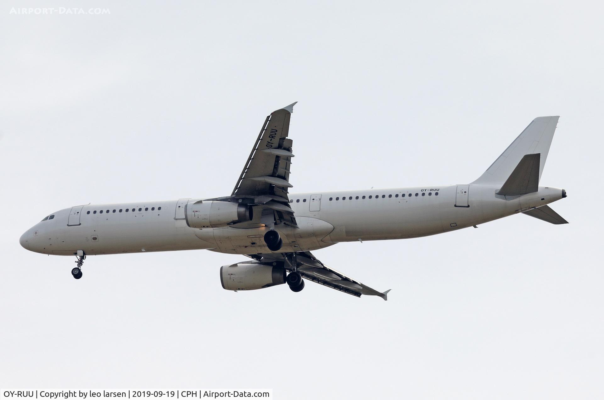 OY-RUU, 1998 Airbus A321-231 C/N 878, Copenhagen 19.9.2019
