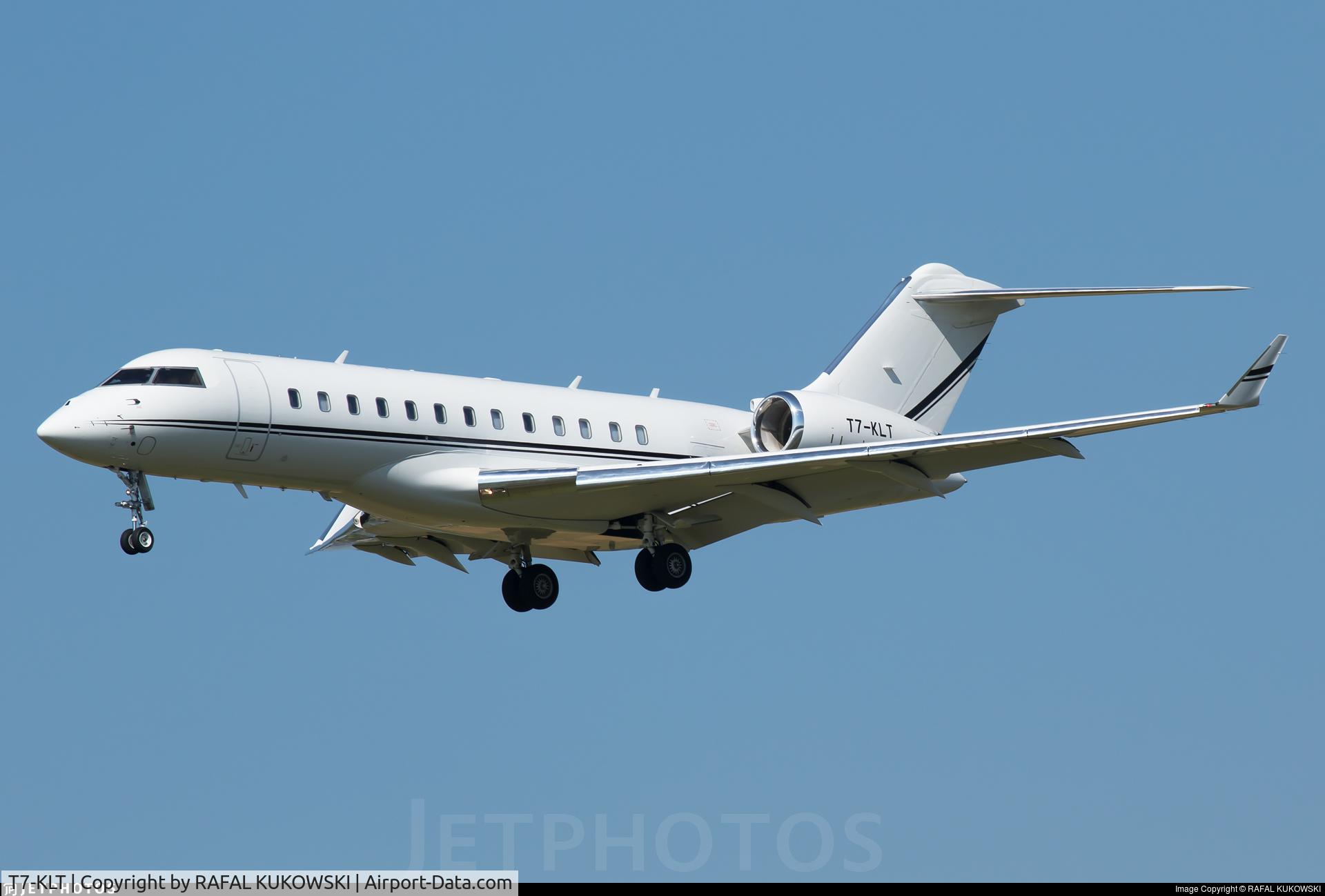 T7-KLT, 2016 Bombardier BD-700-1A10 Global 6000 C/N 9762, 2016 Bombardier BD-700-1A10 Global 6000