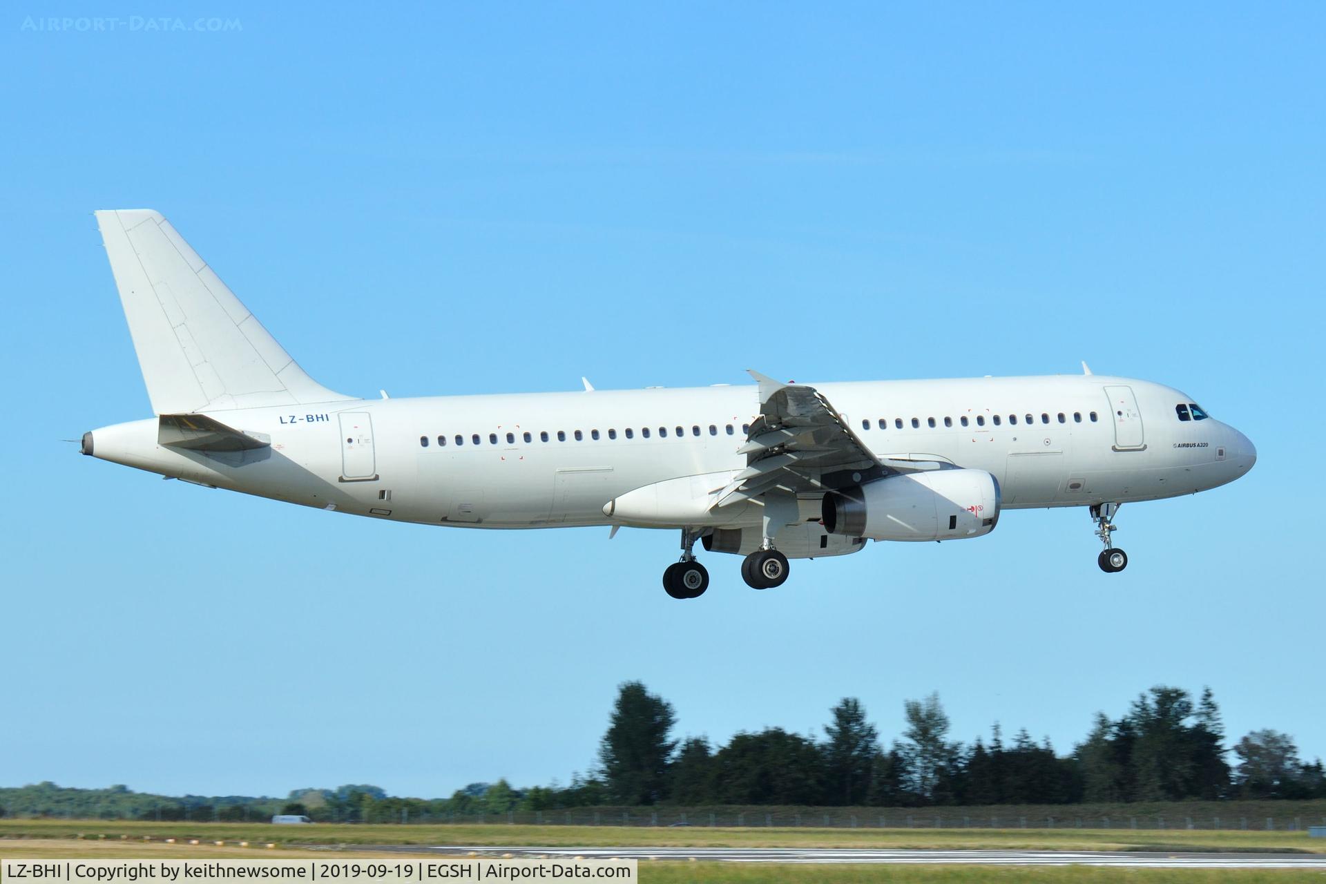 LZ-BHI, 2007 Airbus A320-214 C/N 3125, Arriving at Norwich.