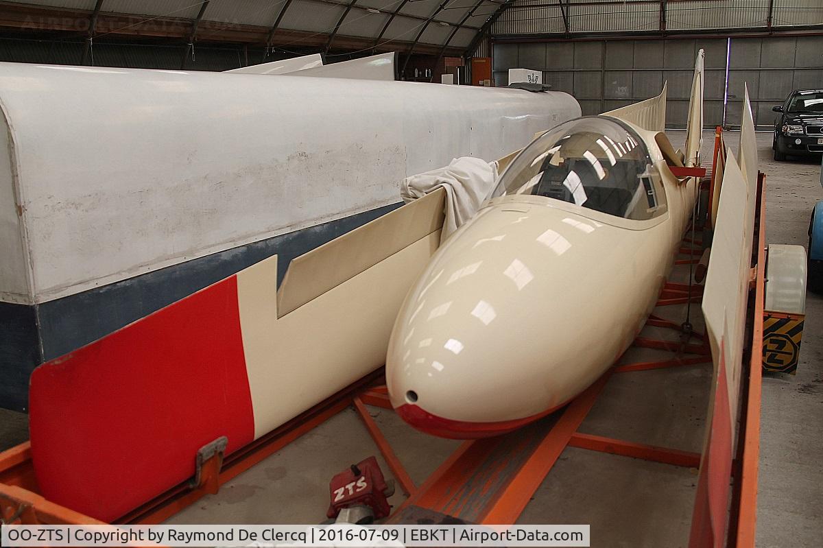 OO-ZTS, 1968 Schleicher Ka-6E Rhonsegler C/N 4197, Stored at Wevelgem.
