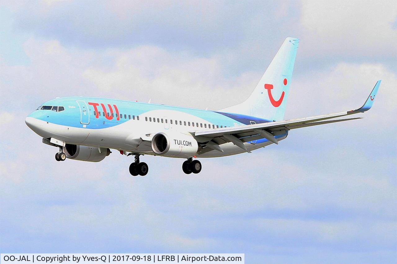 OO-JAL, 2004 Boeing 737-7K2 C/N 30668, Boeing 737-7K, On final rwy 25L, Brest-Bretagne airport (LFRB-BES)