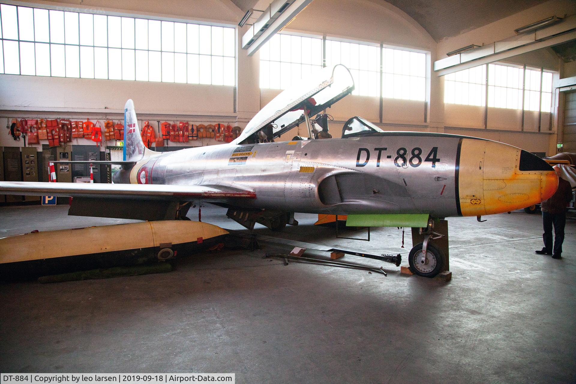 DT-884, 1951 Lockheed T-33A-1-LO C/N 6668, FSN Værløse HG.2 18.9.2019