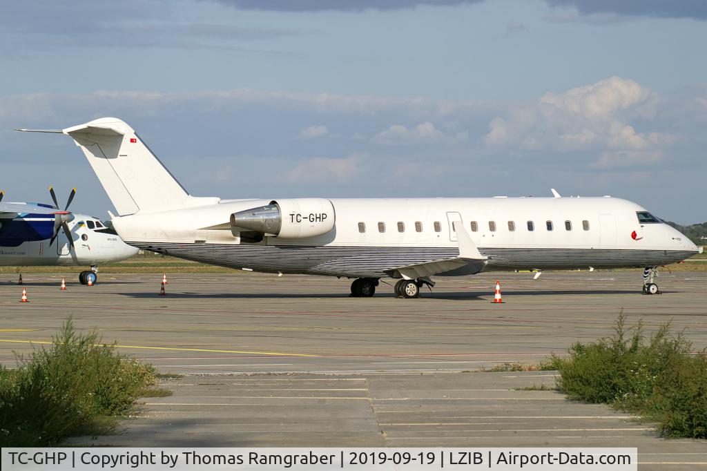 TC-GHP, 2005 Canadair Challenger 850 (CL-600-2B19) C/N 8052, private Canadair Challenger 850