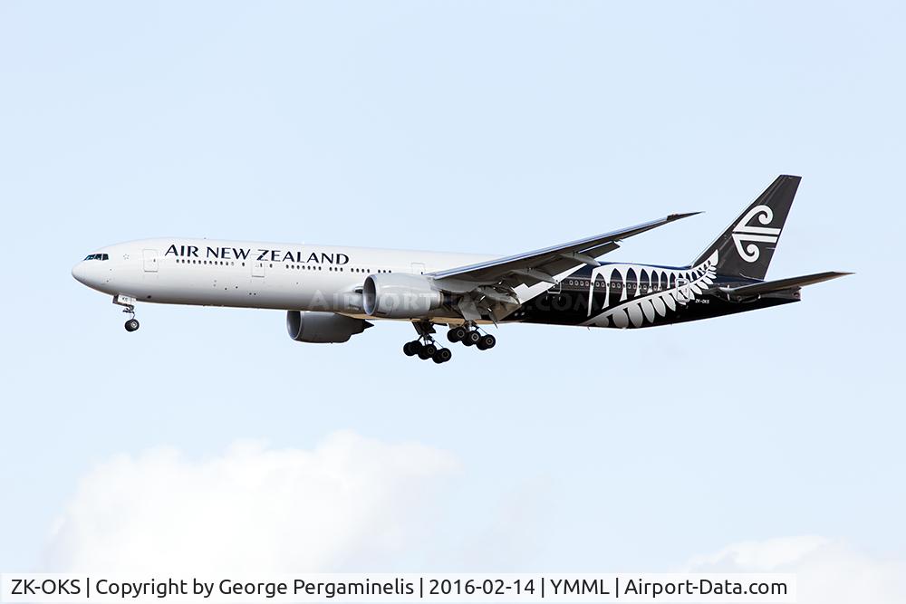 ZK-OKS, 2014 Boeing 777-306/ER C/N 44547, On final for runway 16.