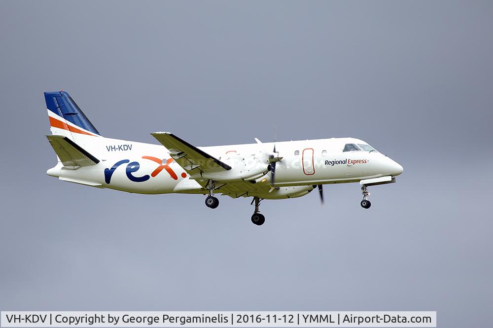 VH-KDV, 1992 Saab 340B C/N 340B-322, On final for runway 34.