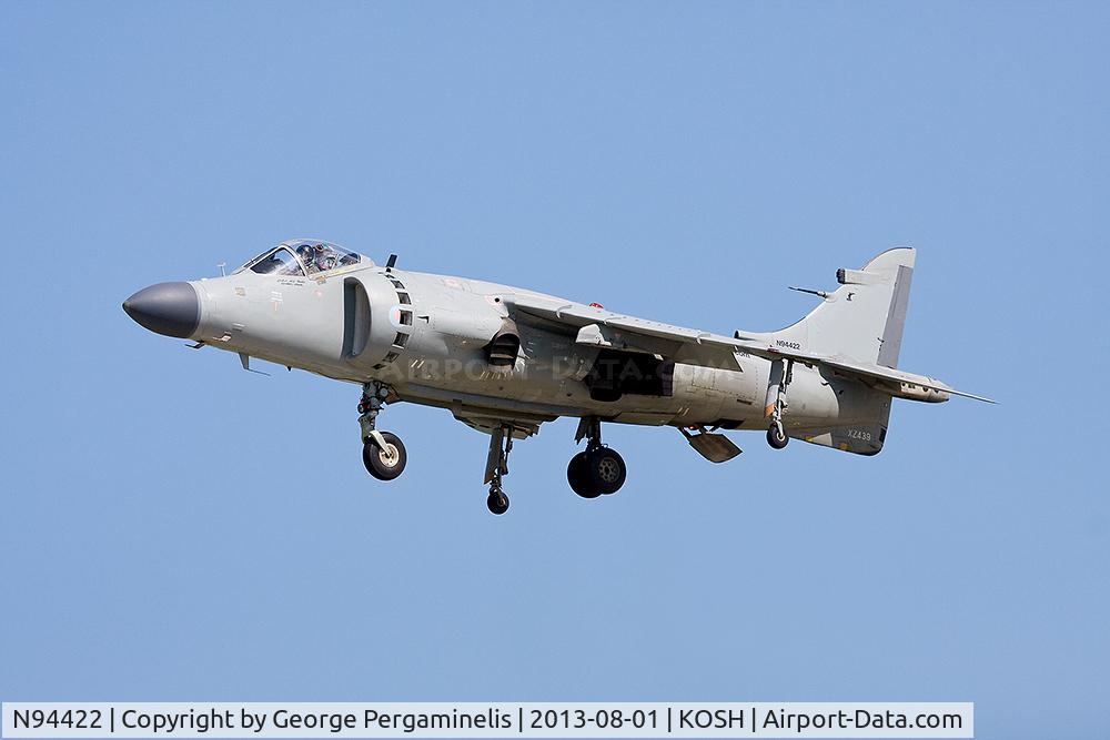 N94422, 1979 British Aerospace Sea Harrier F/A.2 C/N 41H-912002/DB2, Participating in the daily airshow.