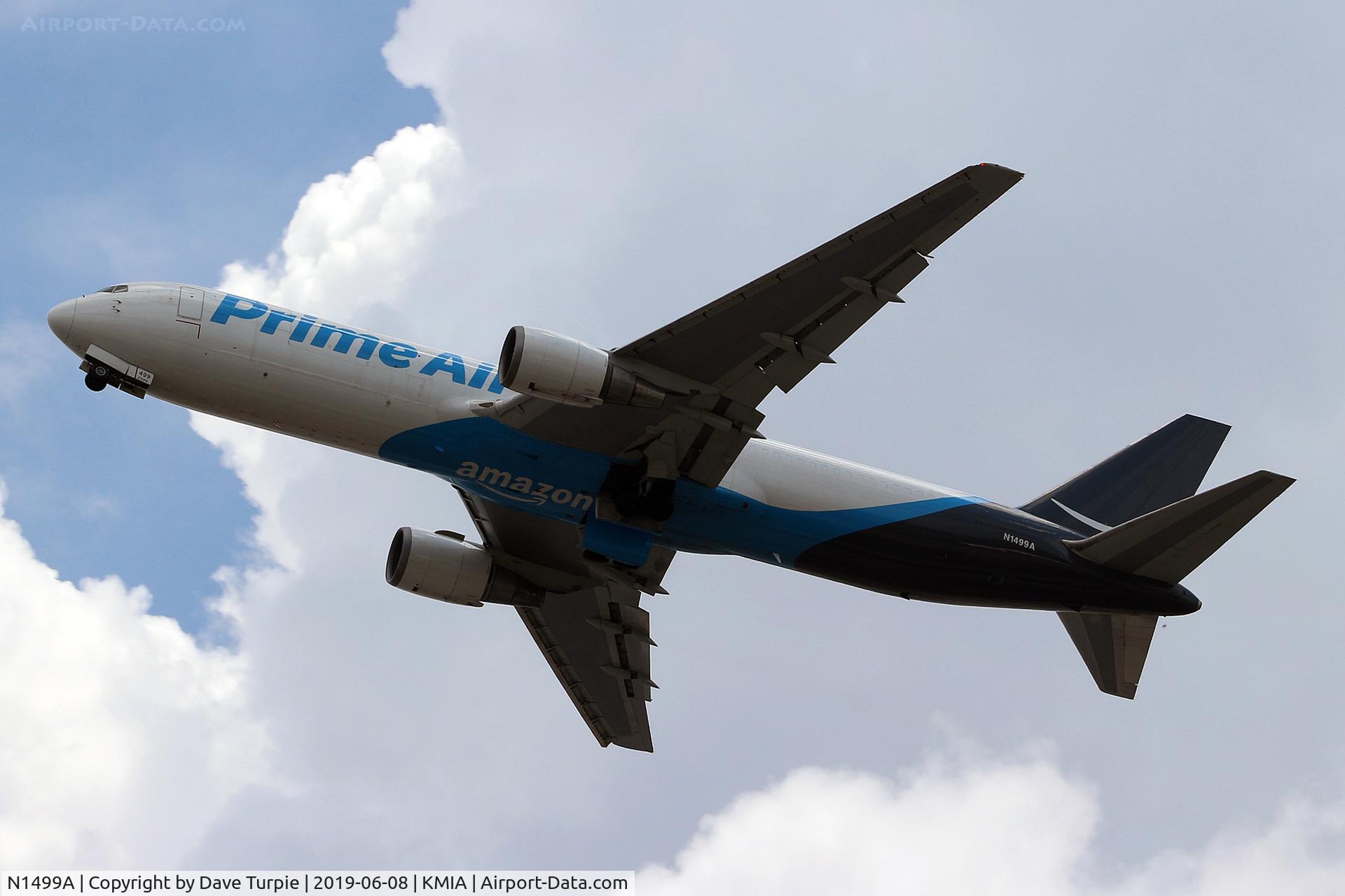 N1499A, 1995 Boeing 767-328/ER C/N 27428/586, Operated by Atlas Air.