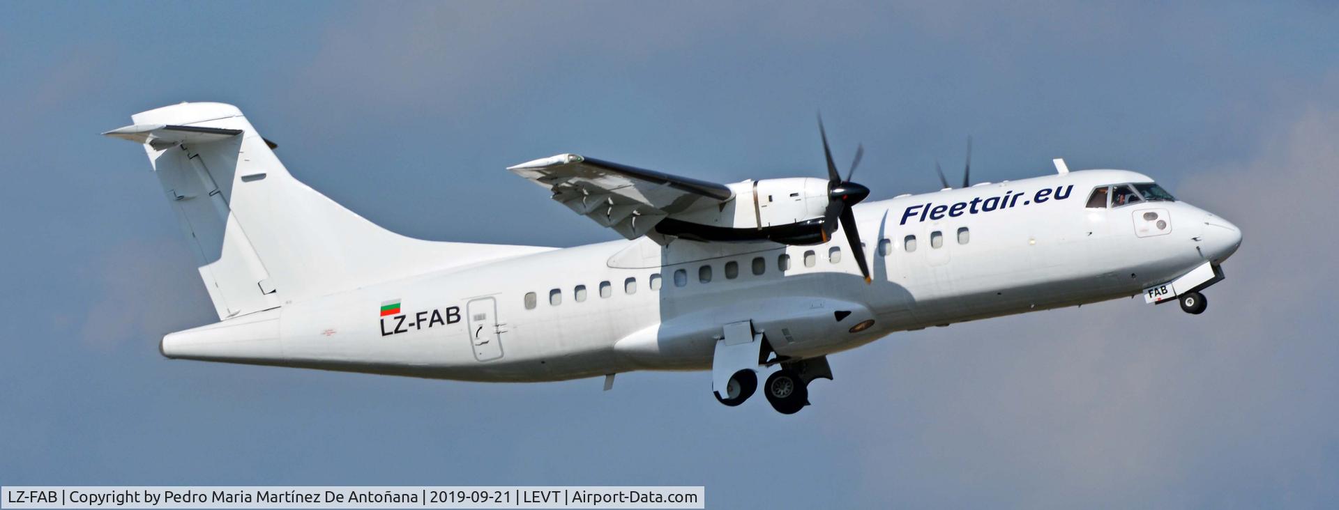 LZ-FAB, 1989 ATR 42-320 C/N 121, Aeropuerto de Foronda - Vitoria-Gasteiz - Euskadi - España