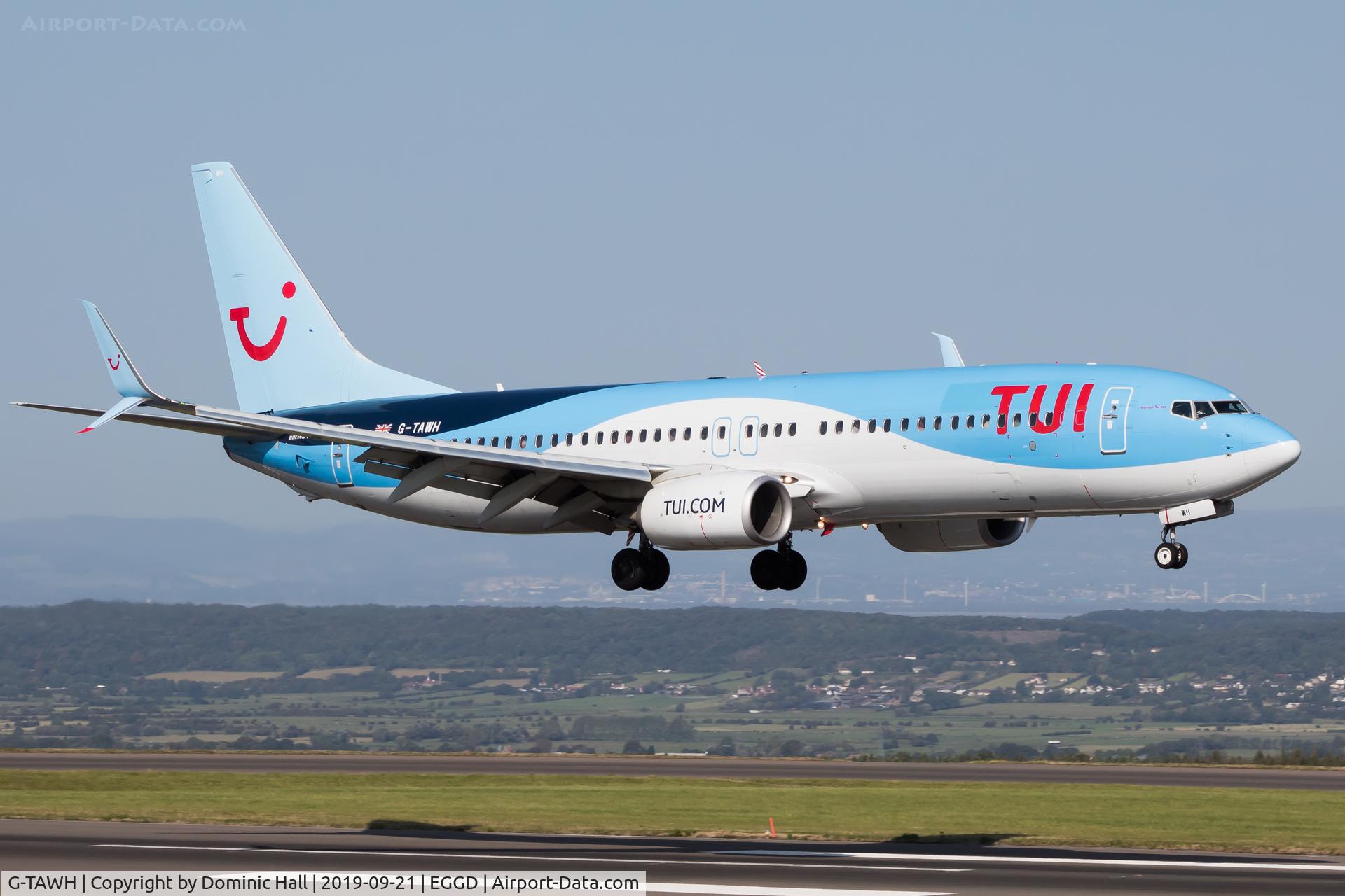 G-TAWH, 2012 Boeing 737-8K5 C/N 38107, Landing RWY 09