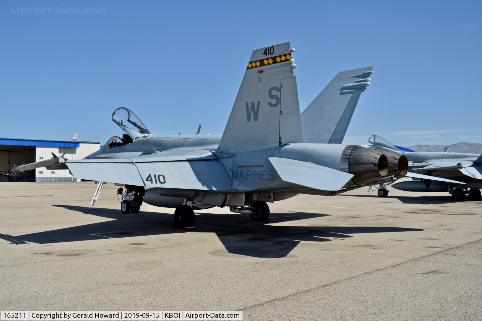 165211, McDonnell Douglas F/A-18C Hornet C/N 1384/C436, Parked on north GA ramp. VMFA-323, WS-410