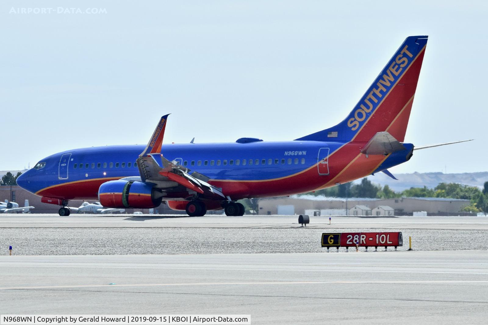 N968WN, 2011 Boeing 737-7H4 C/N 36679, Landing roll out.