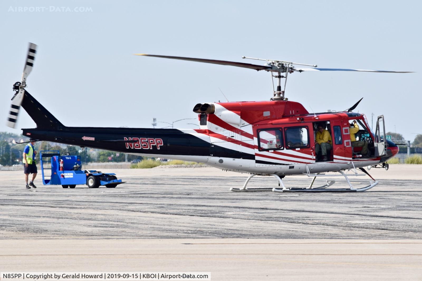 N85PP, 1985 Bell 212 C/N 31266, Landing for fuel.