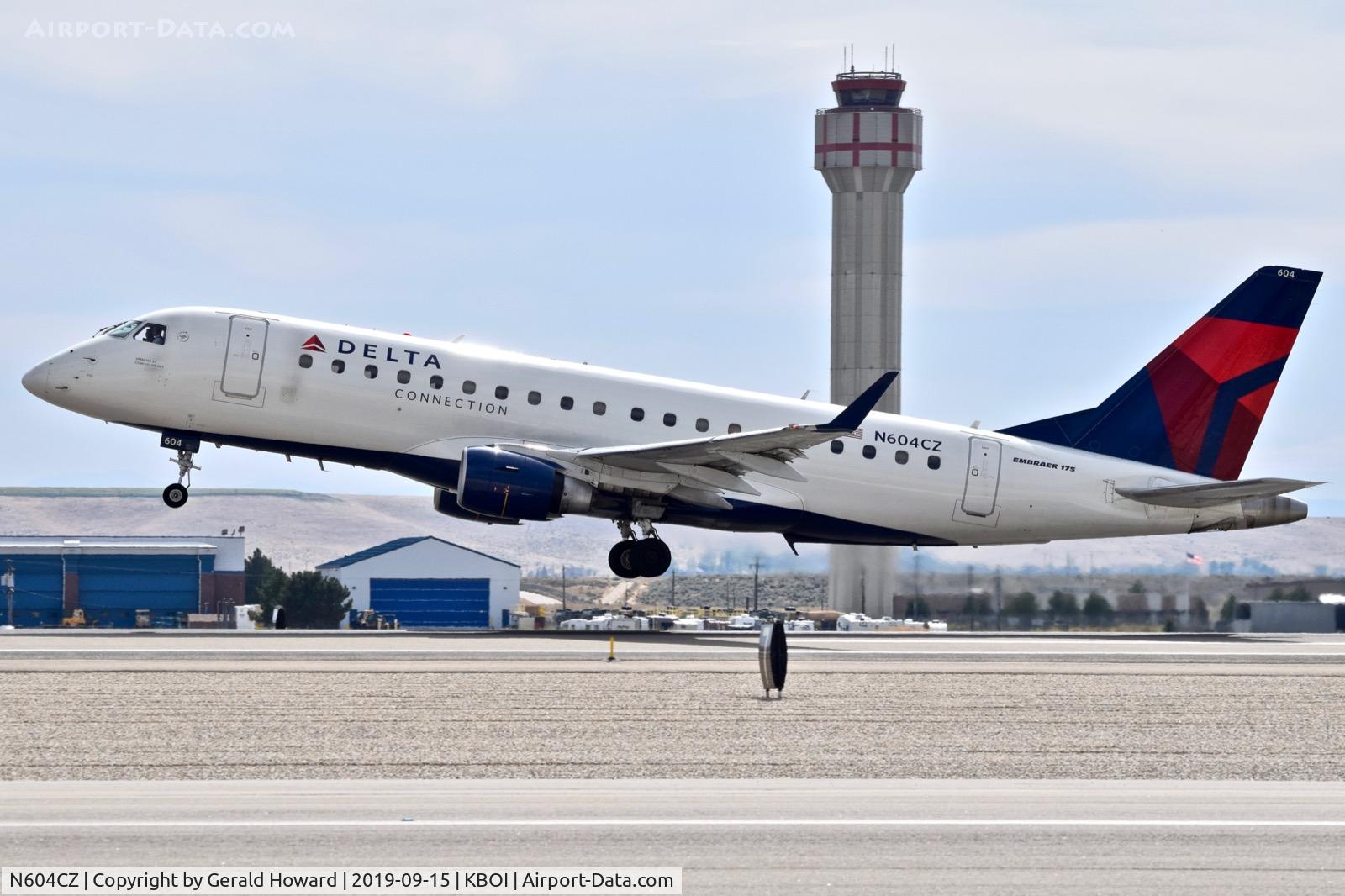 N604CZ, 2007 Embraer 175LR (ERJ-170-200LR) C/N 17000181, Take off from RWY 10L.