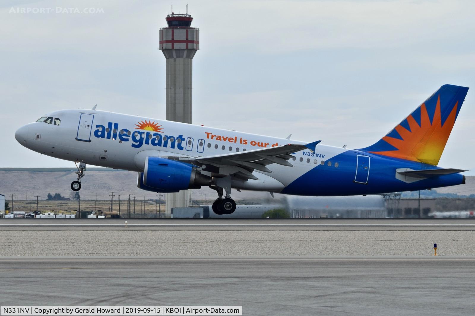 N331NV, 2005 Airbus A319-112 C/N 2625, Take off from RWY 10L.