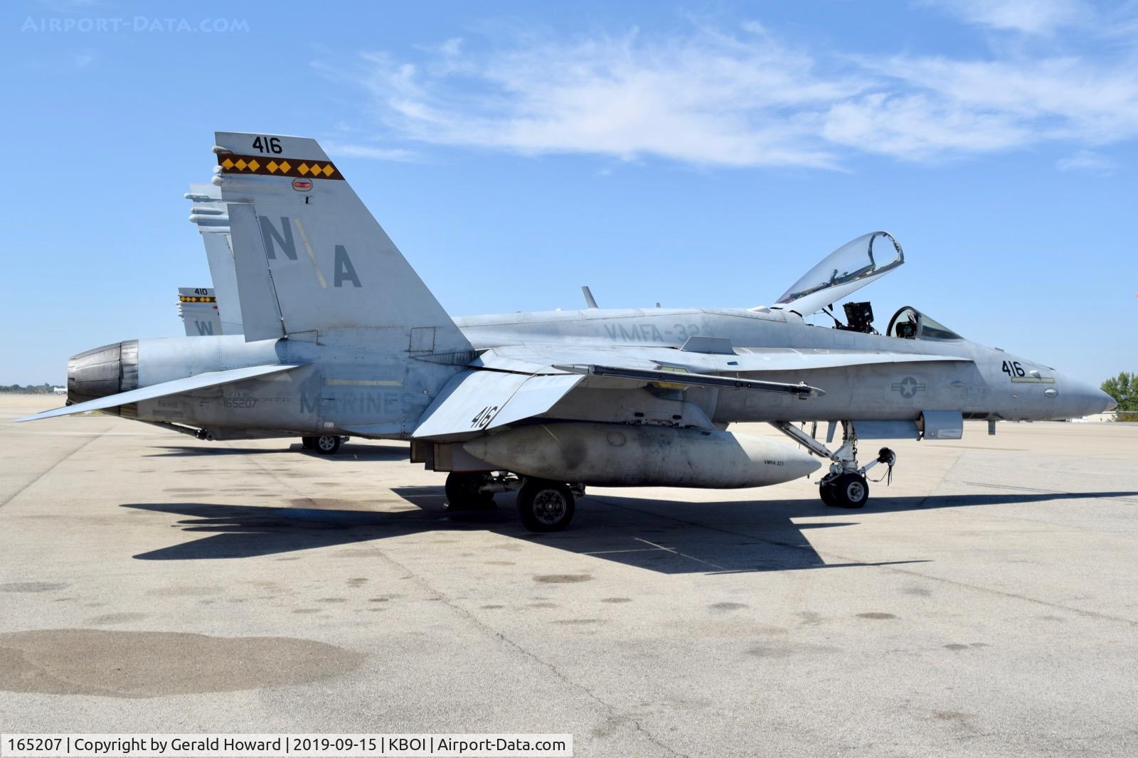 165207, McDonnell Douglas F/A-18C Hornet C/N 1576/C432, Parked on north GA ramp. VMFA-323 
