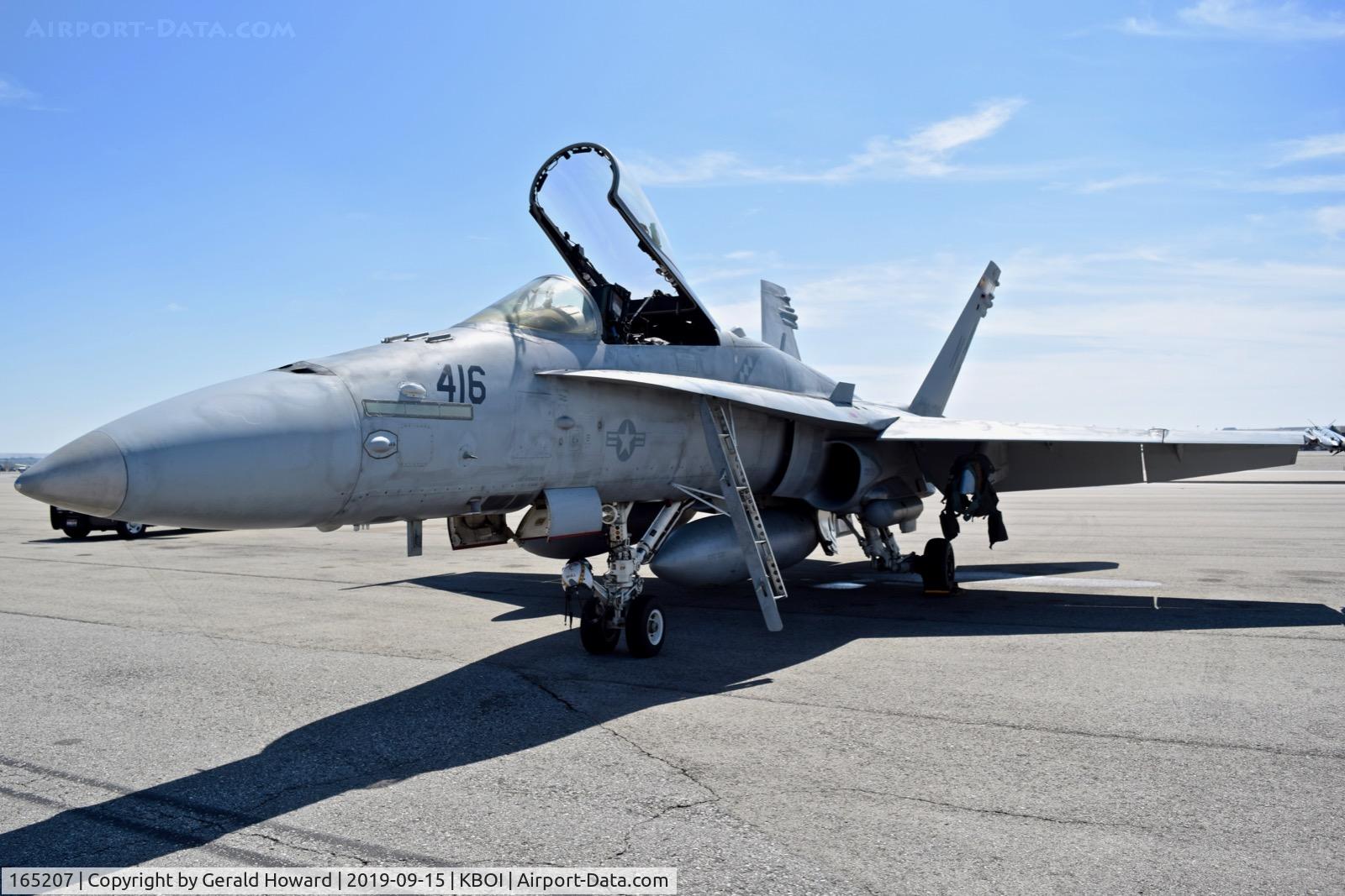 165207, McDonnell Douglas F/A-18C Hornet C/N 1576/C432, Parked on north GA ramp. VMFA-323 