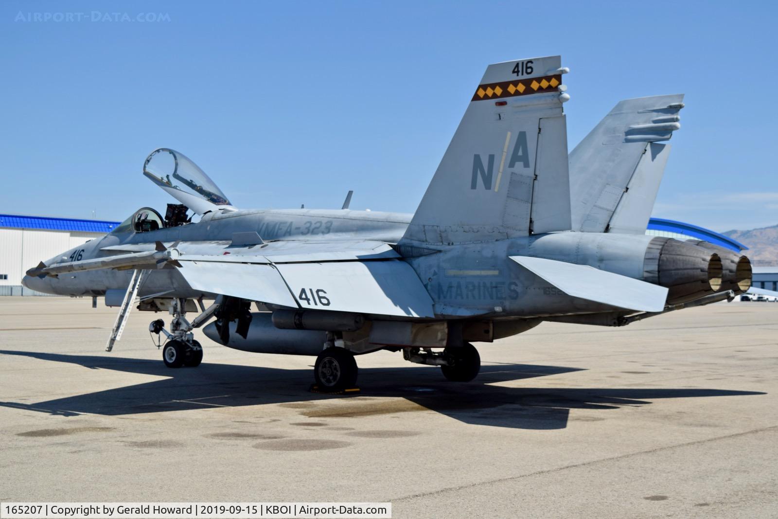165207, McDonnell Douglas F/A-18C Hornet C/N 1576/C432, Parked on north GA ramp. VMFA-323 