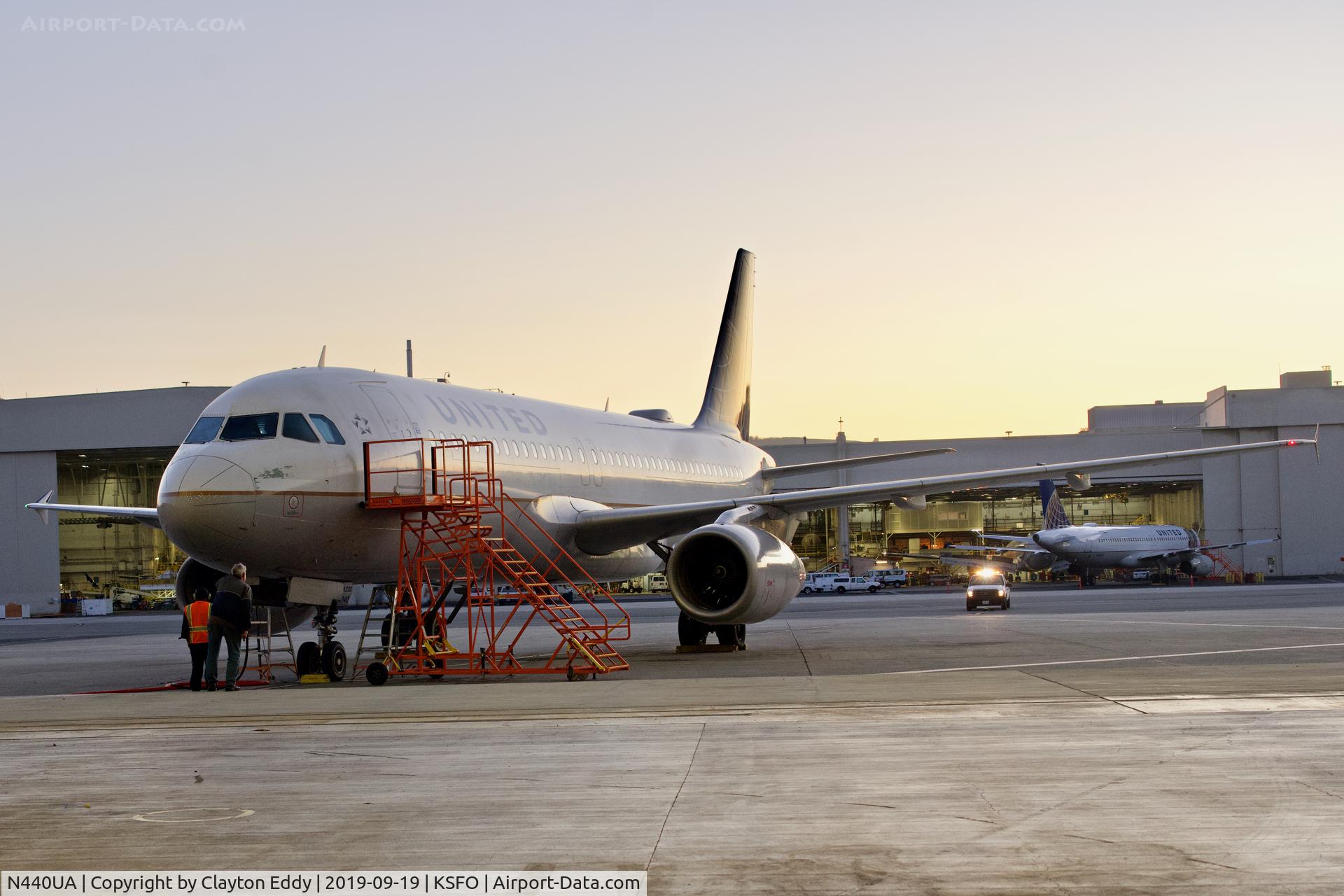 N440UA, 1997 Airbus A320-232 C/N 702, SFO 2019.