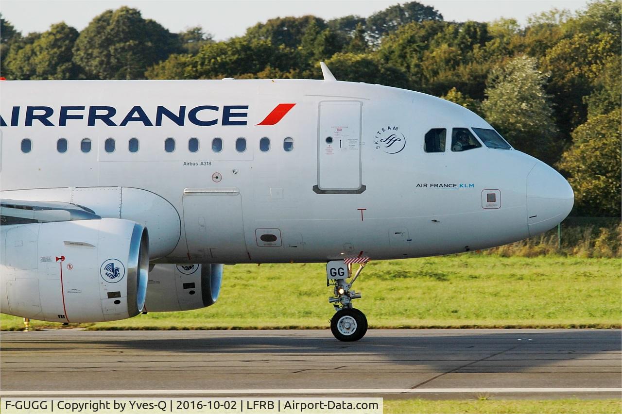 F-GUGG, 2004 Airbus A318-111 C/N 2317, Airbus A318-111, Take off run rwy 07R, Brest-Bretagne airport (LFRB-BES)