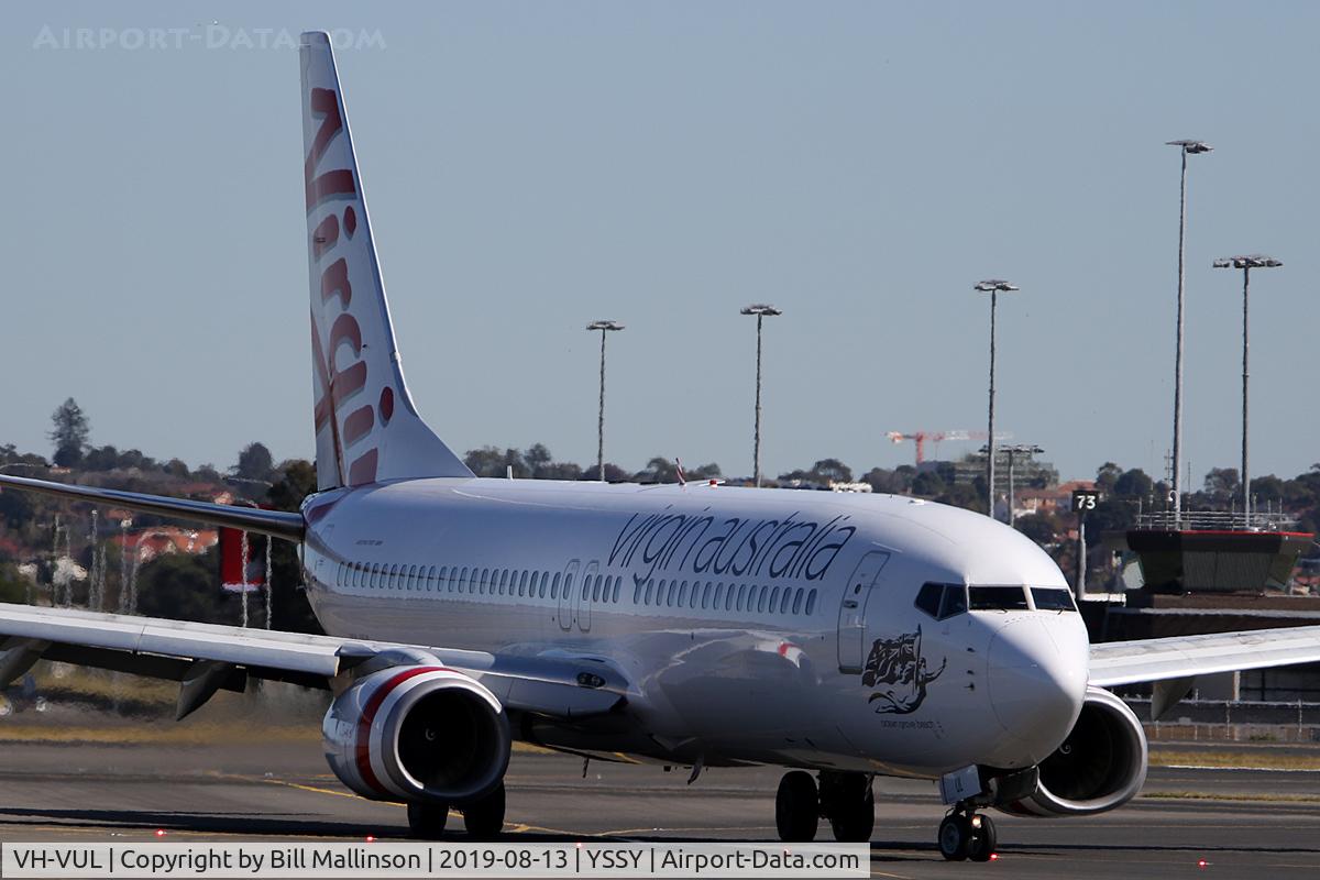 VH-VUL, 2007 Boeing 737-8FE C/N 36603/2356, taxiing from 1-6L