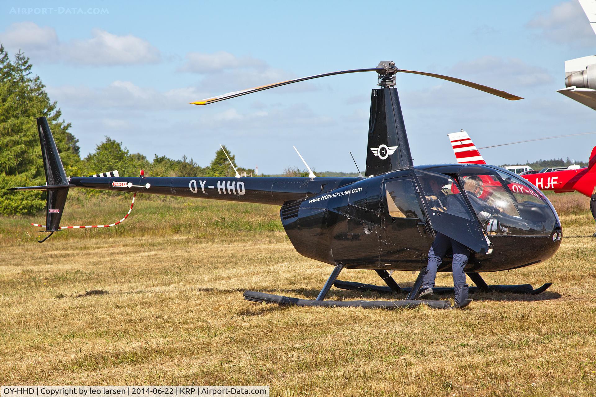 OY-HHD, Robinson R44 II C/N 12189, Karup Air Show 22.6.2014