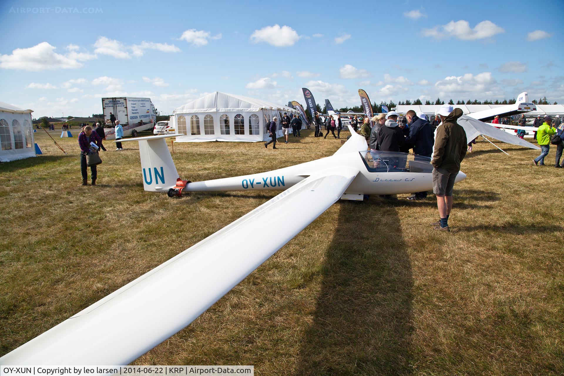 OY-XUN, 1995 Orlican Discus CS C/N 209 CS, Karup Air Show 22.6.2014