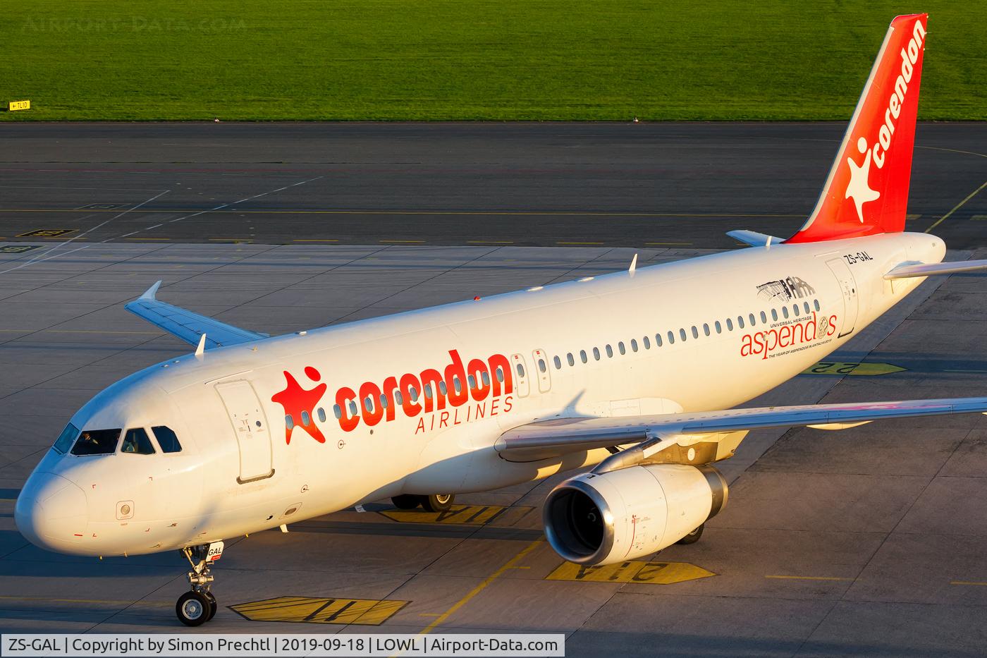 ZS-GAL, 1989 Airbus A320-231 C/N 64, ZS-GAL @ Linz Airport
