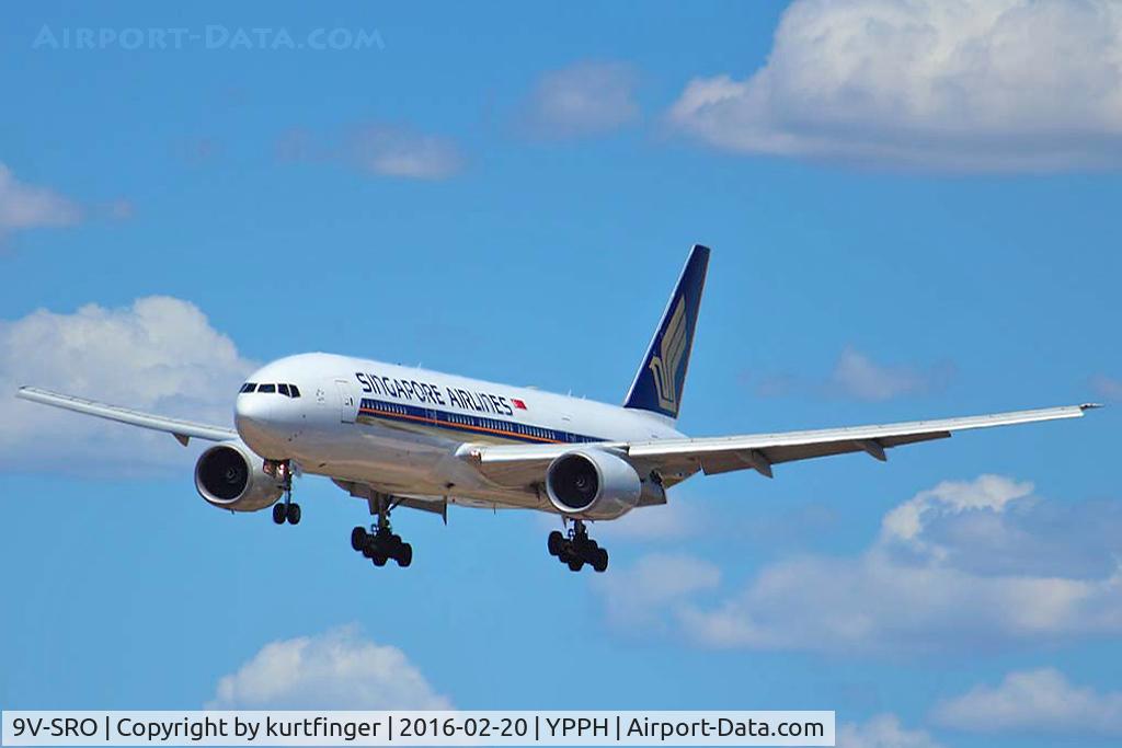 9V-SRO, 2003 Boeing 777-212/ER C/N 32321, Boeing 777-212ER Singapore Airlines 9V-SRO, final rwy 03 YPPH. 20/02/2016.