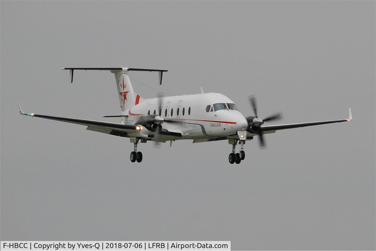 F-HBCC, 1999 Beech 1900D C/N UE-350, Beech 1900D, Short approach rwy 25L, Brest-Bretagne airport (LFRB-BES)
