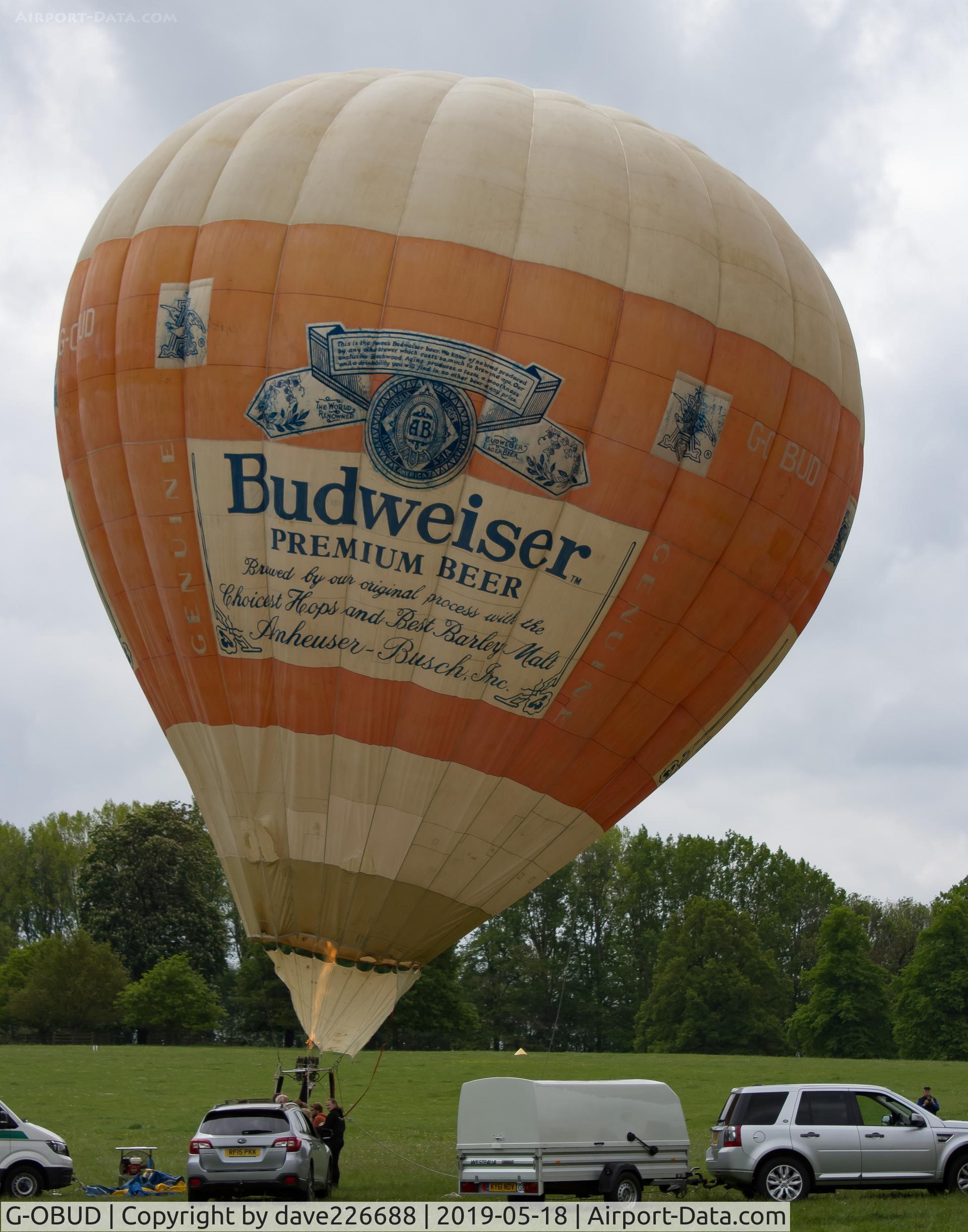 G-OBUD, 1985 Thunder And Colt Ltd COLT 69A C/N 698, Shown at a special gathering on 8 Budweiser themed balloons at the Midlands Air Festival - Nuneaton