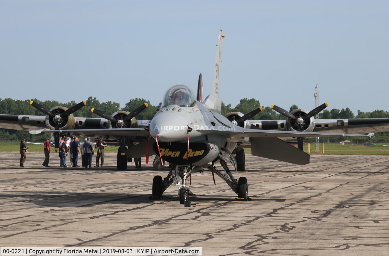 00-0221, Lockheed Martin F-16CM Fighting Falcon C/N CC-183, F-16CM
