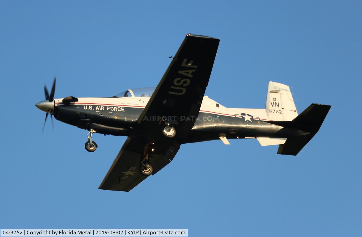 04-3752, 2004 Raytheon T-6A Texan II C/N PT-304, Texan II