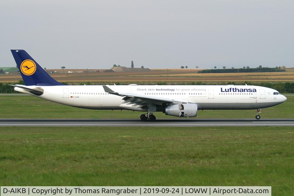 D-AIKB, 2004 Airbus A330-343X C/N 576, Lufthansa Airbus A330-300