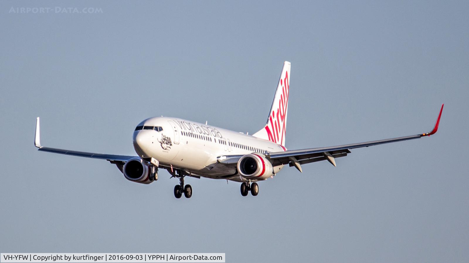 VH-YFW, 2016 Boeing 737-8FE C/N 41037, Boeing 737-8FE Virgin Australia VH-YFW, final rwy 03, 030916 YPPH