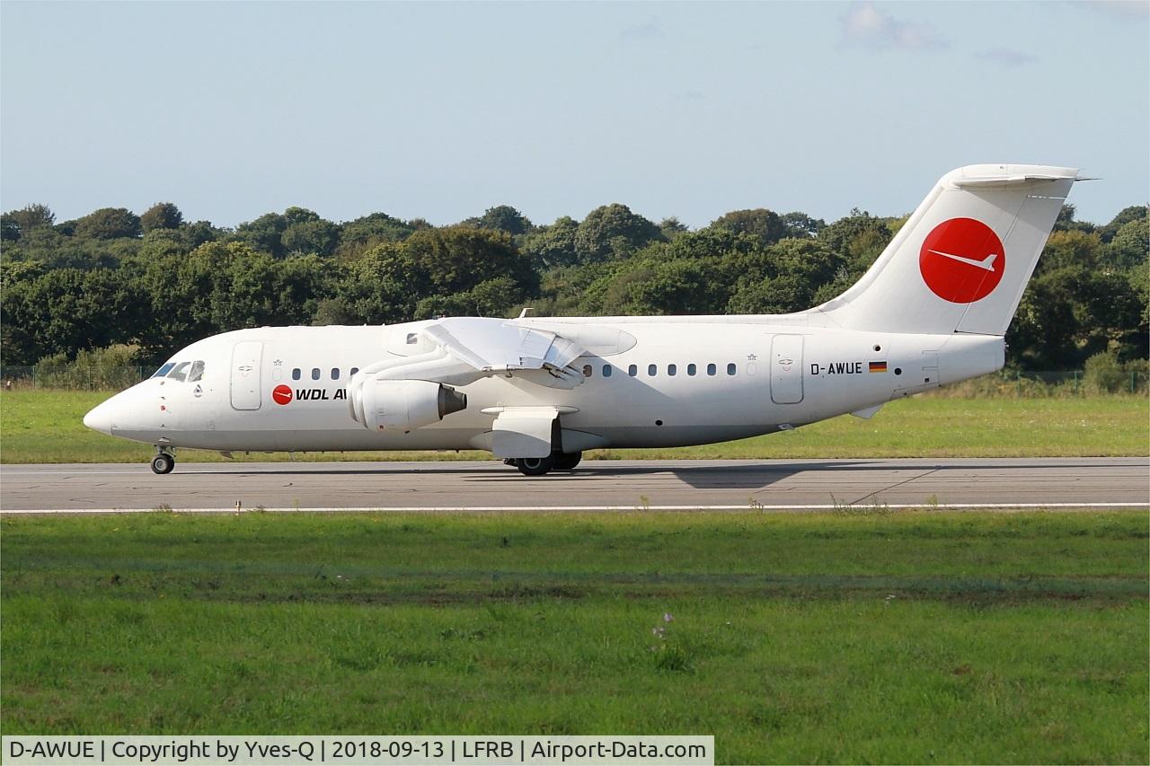 D-AWUE, 1986 British Aerospace BAe.146-200 C/N E2050, British Aerospace BAe.146-200, Taxiing rwy 07R, Brest-Bretagne airport (LFRB-BES)