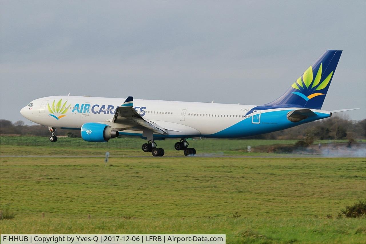 F-HHUB, 2000 Airbus A330-223 C/N 343, Airbus A330-223, Landing rwy 25L, Brest-Bretagne airport (LFRB-BES)