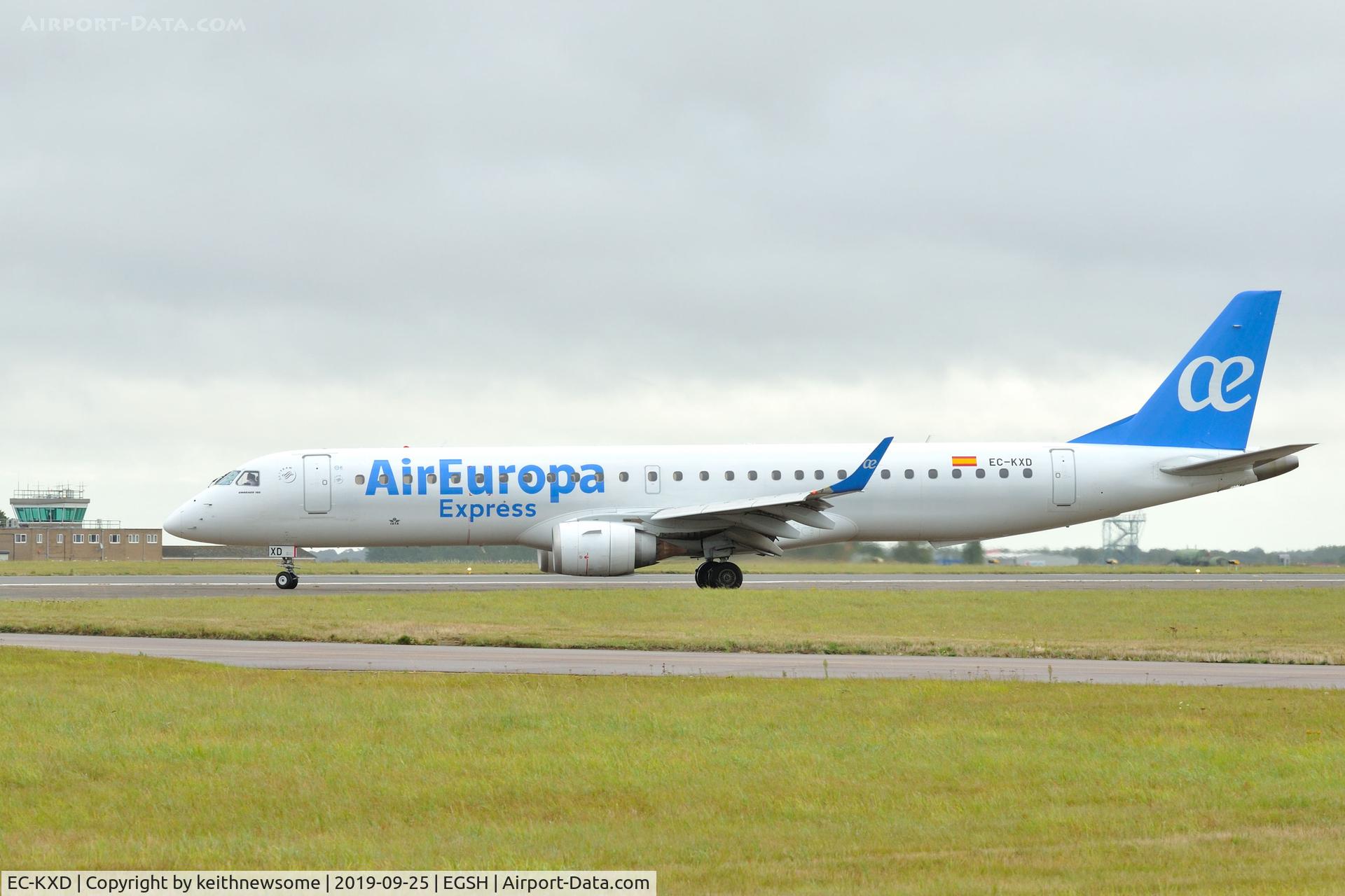 EC-KXD, 2009 Embraer 195LR (ERJ-190-200LR) C/N 19000244, Arriving at Norwich from Madrid.