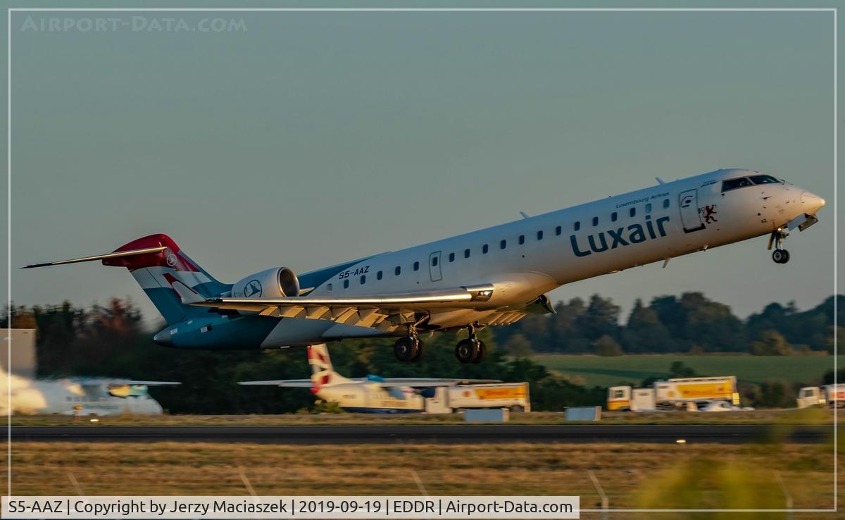 S5-AAZ, 2001 Canadair CRJ-700 (CL-600-2C10) Regional Jet C/N 10014, Canadair CRJ-700