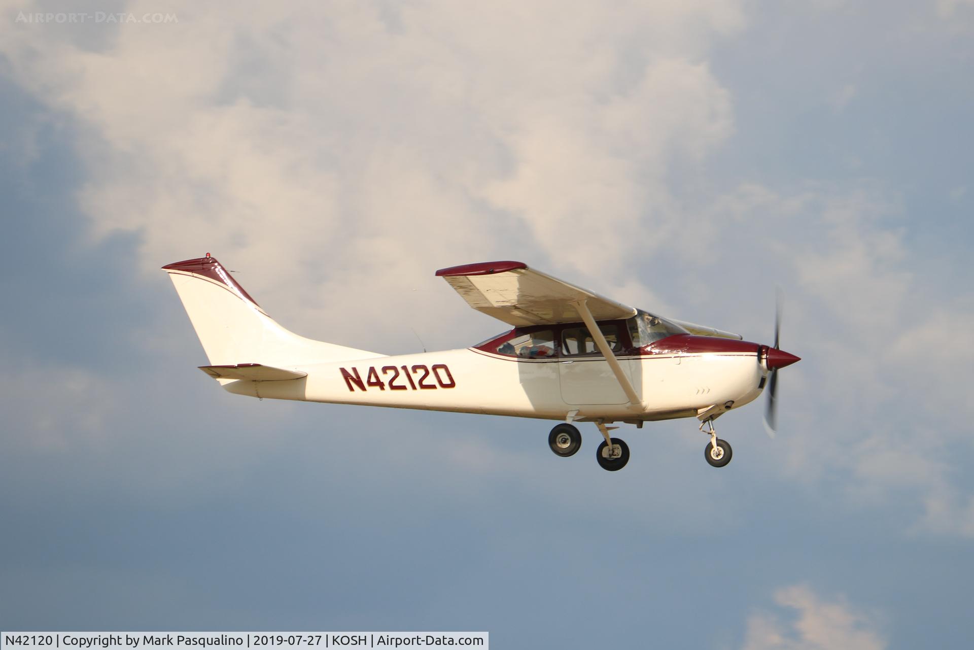N42120, 1968 Cessna 182L Skylane C/N 18258861, Cessna 182L