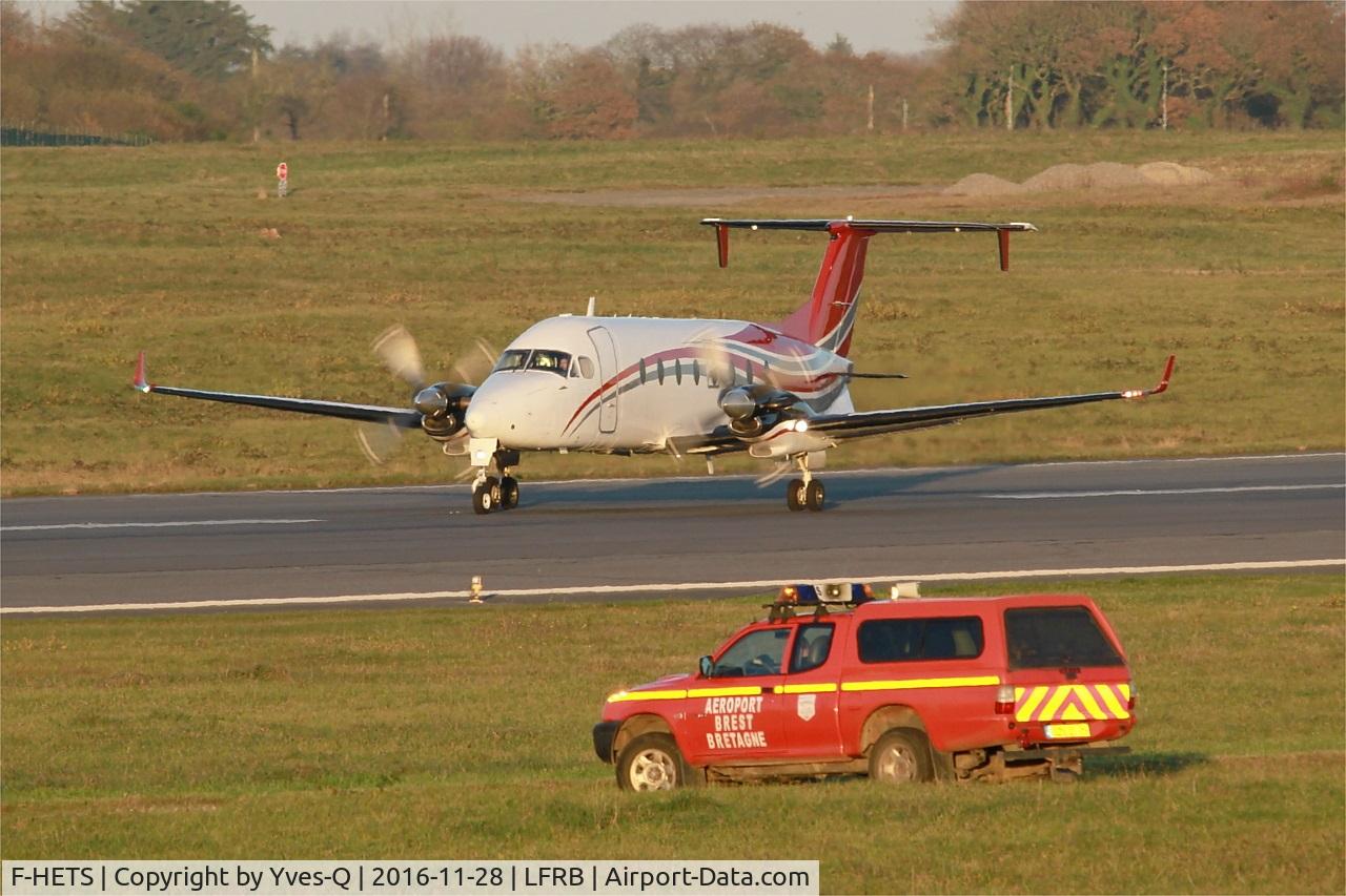 F-HETS, 1999 Raytheon 1900D C/N UE-360, Raytheon Aircraft Company 1900D, Taxiing rwy 07R, Brest-Bretagne Airport (LFRB-BES)