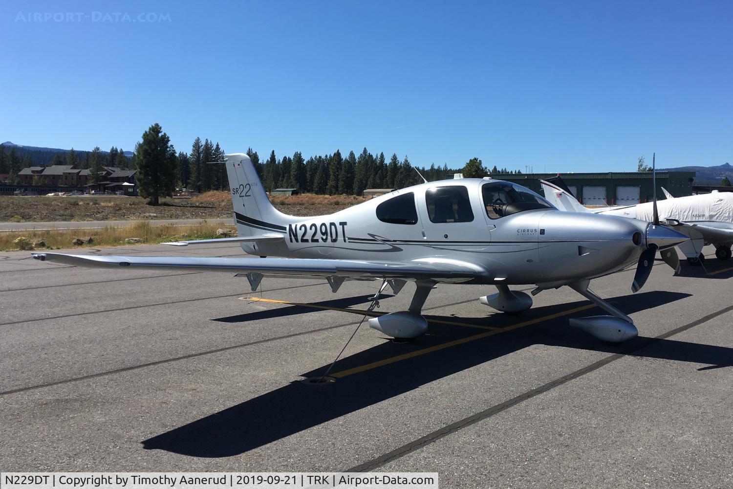 N229DT, 2012 Cirrus SR22 GTS C/N 3850, 2012 Cirrus SR22 GTS, c/n: 3850