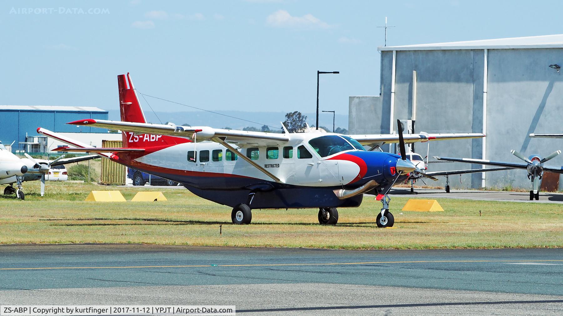 ZS-ABP, 2011 Cessna 208B Grand Caravan C/N 208B-2305, Cessna 208B Grand Caravan ZS-ABP YPJT 121117.