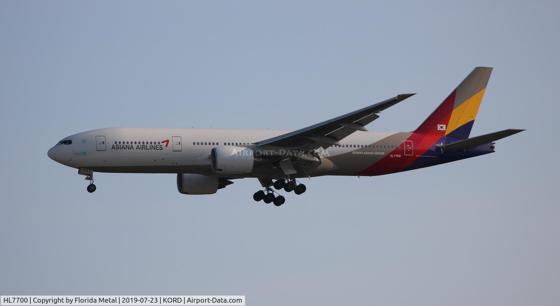 HL7700, Boeing 777-28E/ER C/N 30859, Asiana